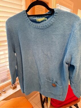 Cozy Blue Pullover Sweater with Pocket